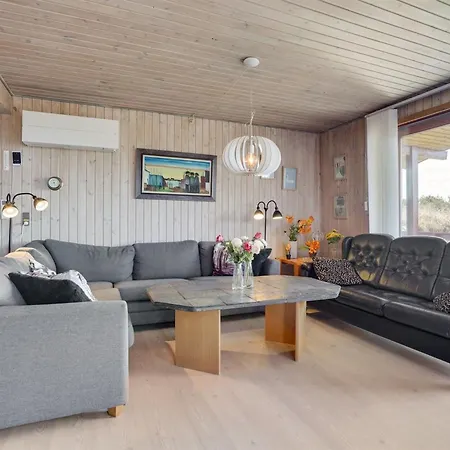 Ferienhaus Eljene - 750m From The Sea By Interhome
