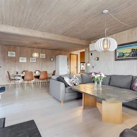 Ferienhaus Eljene - 750m From The Sea By Interhome *